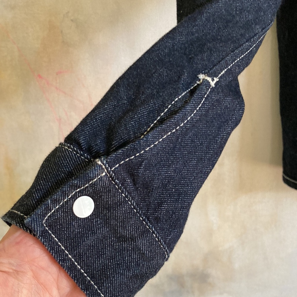 LEVI’S S Organic Cotton Ladies Snap Front Denim Jacket Dark Wash EUC - Picture 5 of 13